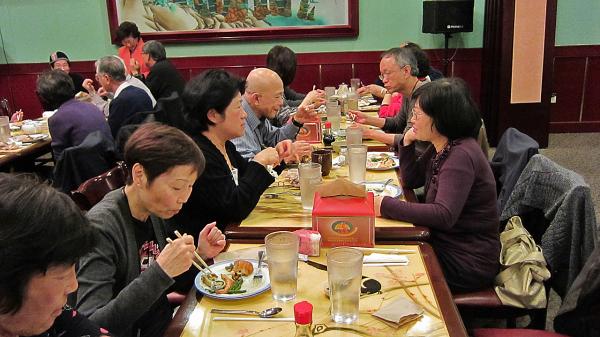 dining01.JPG